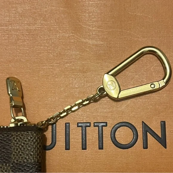 Authentic Damier Ebene Louis Vuitton Key Pouch. - Picture 2 of 10